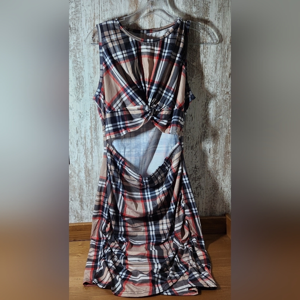SHEIN Plaid Backless Dress with Knot Detail - Red, Black, Tan